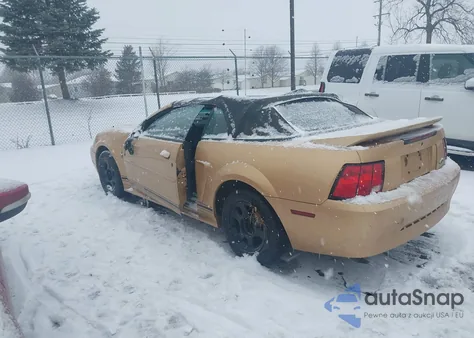 2000 Ford Mustang из США, поврежденный, VIN 1FAFP4448YF258677